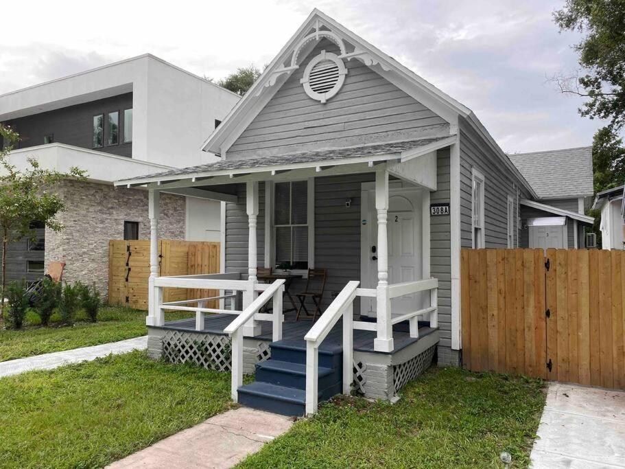 Cozy Studio Bungalow Steps To Armature Works Tampa Luaran gambar
