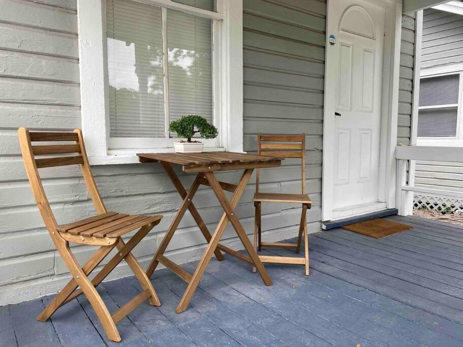 Cozy Studio Bungalow Steps To Armature Works Tampa Luaran gambar
